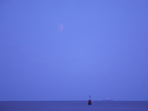 Eclipse and atmospheric refraction